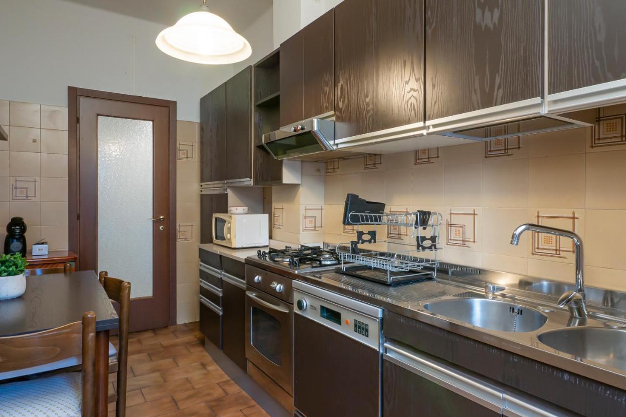 Cozy Apartment Treviso 31 Milan Bagian luar foto