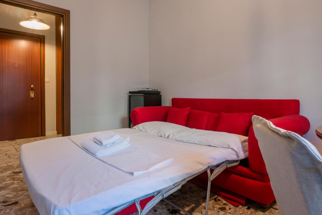 Cozy Apartment Treviso 31 Milan Bagian luar foto